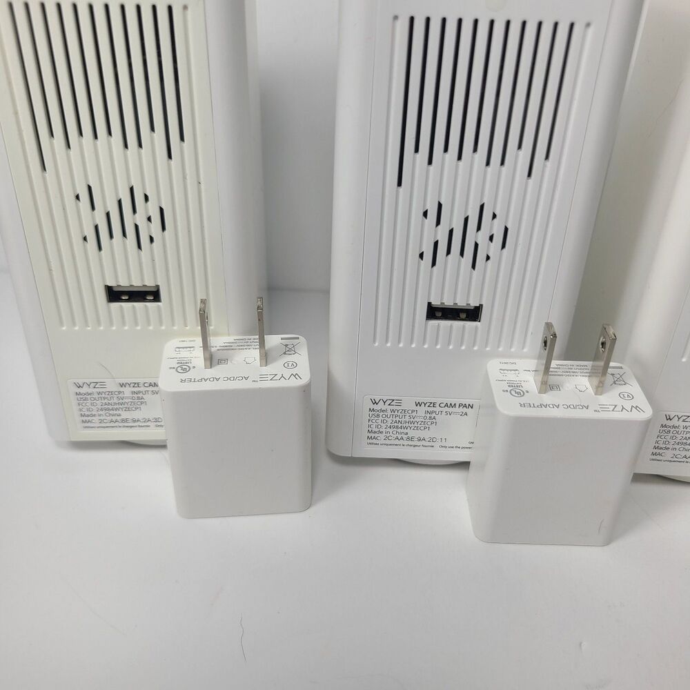 LOT of 4 Wyze Cam Pan WYZECP1 WYZEC2 1080p Wi-Fi  Security Camera w/ Adapters - Picture 5 of 9